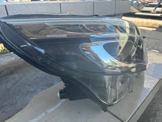 Mercedes v class-thumb-1