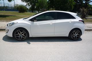 Hyundai i 30 2014 1.4CRDi Style-thumb-1