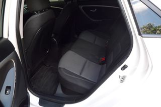 Hyundai i 30 2014 1.4CRDi Style-thumb-8
