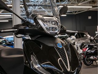 Piaggio Beverly 310 2026 4 ΕΤΗ ΕΓΓΥΗΣΗ ΔΩΡΕΑΝ-thumb-1