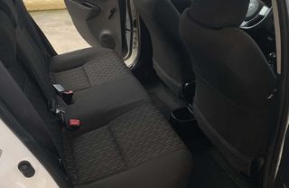 Toyota Yaris 2014-thumb-14