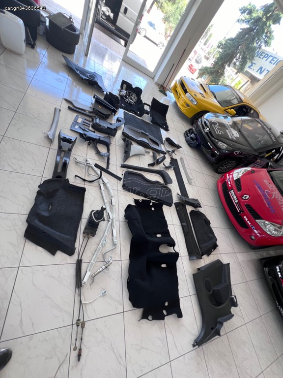 Σαλόνι Renault Clio RS |||