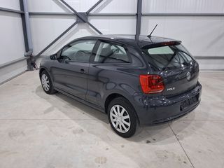 Volkswagen Polo 2016-thumb-7