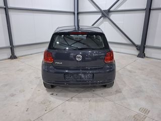 Volkswagen Polo 2016-thumb-6