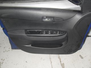 HYUNDAI i20 2011-thumb-5