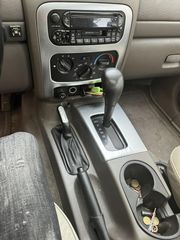 Jeep Cherokee 2003-thumb-12