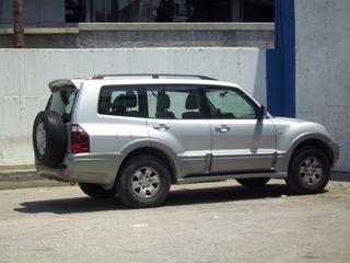 Mitsubishi Pajero '03