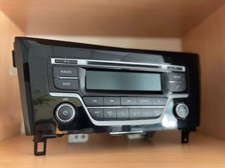 NISSAN QASHQAI RADIO-MP3-USB OEM