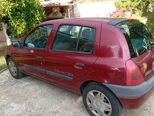 Renault Clio '01