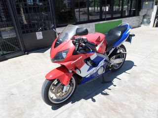 Honda CBR 600 F '01