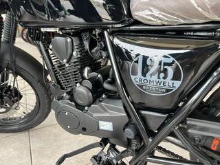 Brixton Cromwell 125 ABS 2024 ΠΡΟΣΦΟΡΑ ΑΠΟ 2.945€ ΜΟΝΟ 2.645€-thumb-7