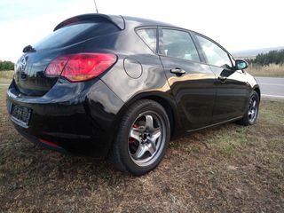 Opel Astra 2012  1.3 CDTI ecoFlex Edition-thumb-11