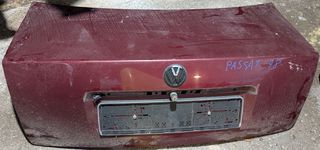 ΚΑΠΟ ΠΙΣΩ ΠΟΡΤ ΠΑΓΚΑΖ VOLKSWAGEN PASSAT B5 8D 1997-2001 SEDAN ΜΠΟΡΝΤΟ ΜΕ ΜΕΝΤΕΣΕΔΕΣ