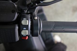 Voge SR3 2024-thumb-8