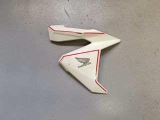 FAIRING ΜΟΥΤΡΟΥ ΔΕΞΙΟ ΑΣΠΡΟ ΓΝΗΣΙΟ ΝΜΕΤΑΧΕΙΡΙΣΜΕΝΟ HONDA VARIO 150