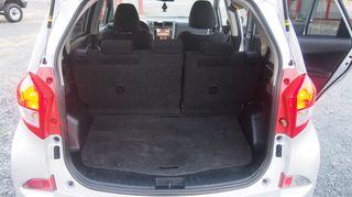 Subaru Trezia 2011 toyota verso-s-thumb-11
