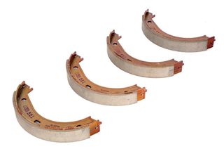Σετ σιαγόνων φρένων, χειρόφρενο BMW 3 (E36), 5 (E28), 5 (E34), 6 (E24), 7 (E23), 7 (E32), 7 (E38), 8 (E31), Z3 (E36), Z8 (E52) 1.8-5.6 04.76-12.03