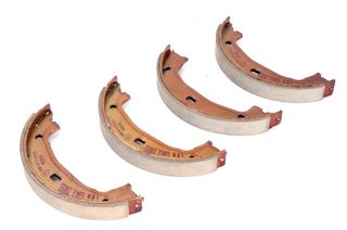 Σετ σιαγόνων φρένων, χειρόφρενο BMW 1 (E81), 1 (E82), 1 (E87), 1 (E88), 1 (F20), 1 (F21), 2 (F22, F87), 2 (F23), 3 (E36), 3 (E46), 3 (E90), 3 (E91), 3 (E92), 3 (E93), 3 (F30, F80), 3 (F31) 1.