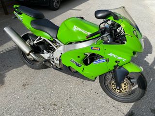 Kawasaki ZX-9R Ninja '99