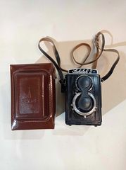 Παλιά φωτογραφική μηχανή Lubitel 2 .