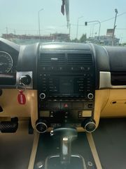 Volkswagen Touareg 2003-thumb-16