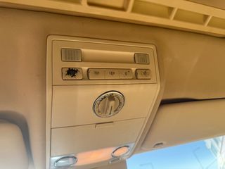 Volkswagen Touareg 2003-thumb-18