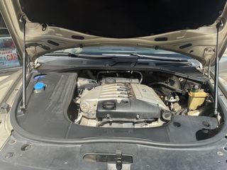 Volkswagen Touareg 2003-thumb-24