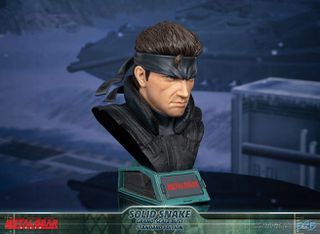 Metal Gear Solid (Solid Snake Grand-Scale Bust) RESIN Statue-thumb-3