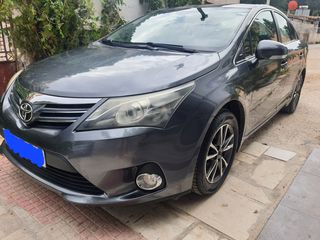 Toyota Avensis '14 Elegant 