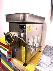 Κρεατομηχανή ψυχόμενη La Minerva Α/Ε R32