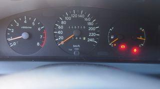 Toyota Carina 1997  Liftback 1.6-thumb-25