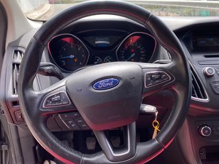 Ford Focus 2015-thumb-15