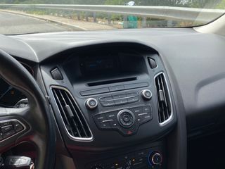 Ford Focus 2015-thumb-17