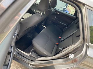 Ford Focus 2015-thumb-18