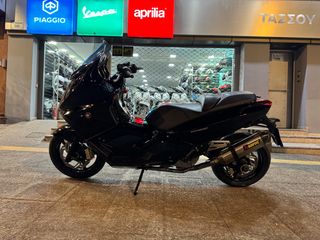Gilera GP 800 2013 Deep black-thumb-3