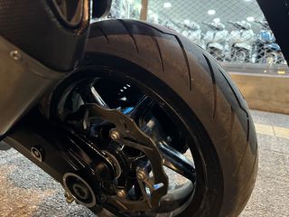 Gilera GP 800 2013 Deep black-thumb-12