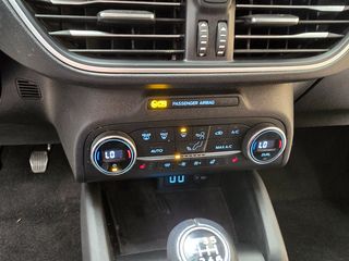 Ford Focus 2021 1.5EcoBlue TDCI-thumb-24