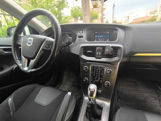 Volvo V40 '13  D2 Summum