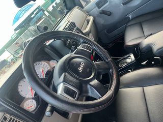Jeep Wrangler 2004 V6 3.7 Automatic AERIO-thumb-1