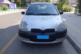 Toyota Yaris '00  1.0