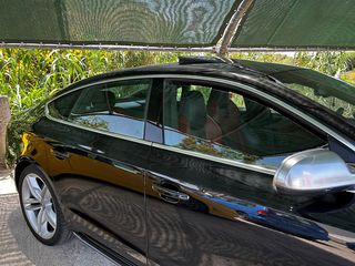 Audi S5 2010-thumb-4