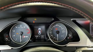 Audi S5 2010-thumb-13