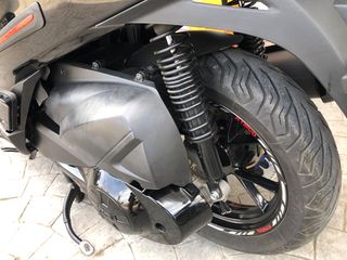 Kymco People GT 300i 2014-thumb-8