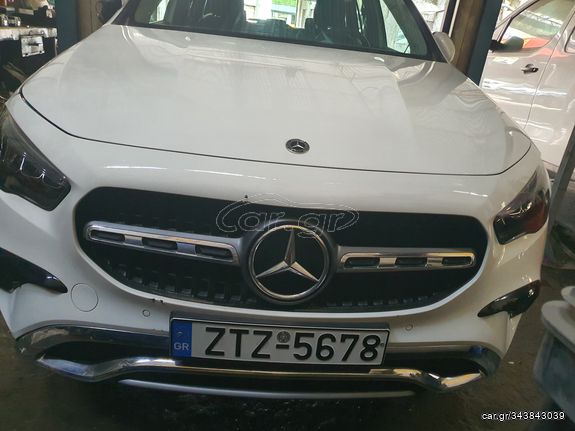 Mercedes-Benz GLA 250 '23 250e 1.3 225ph