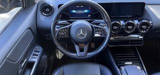 Mercedes-Benz GLA 180 '22