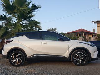 Toyota C-HR '17  1.2 T Style Selection