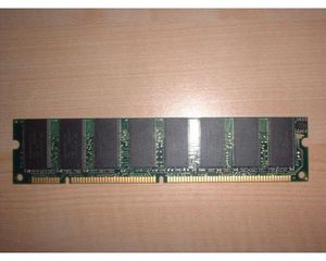 SDRam 32Mb / 100Mhz