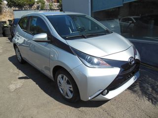 Toyota Aygo '16  1.0 x-play touch