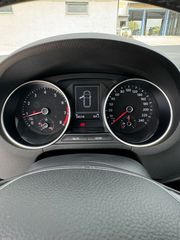 Volkswagen Polo 2015-thumb-9