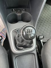 Volkswagen Polo 2015-thumb-14